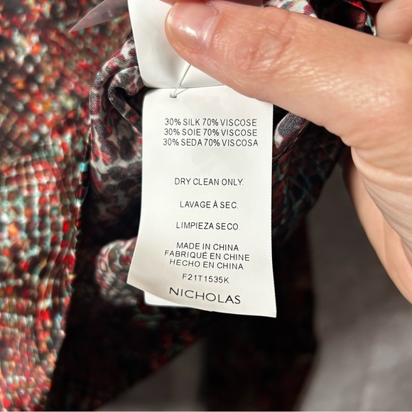 NWT Nicholas Women's Page Print Long Sleeve Top Red Black Snake Reptile sz US 2 - Picture 5 of 10